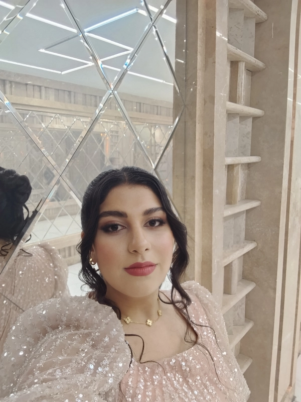 Leila_1387