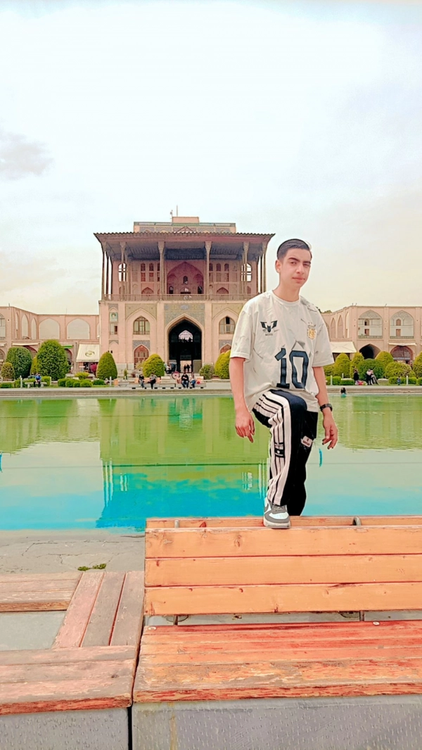 متین