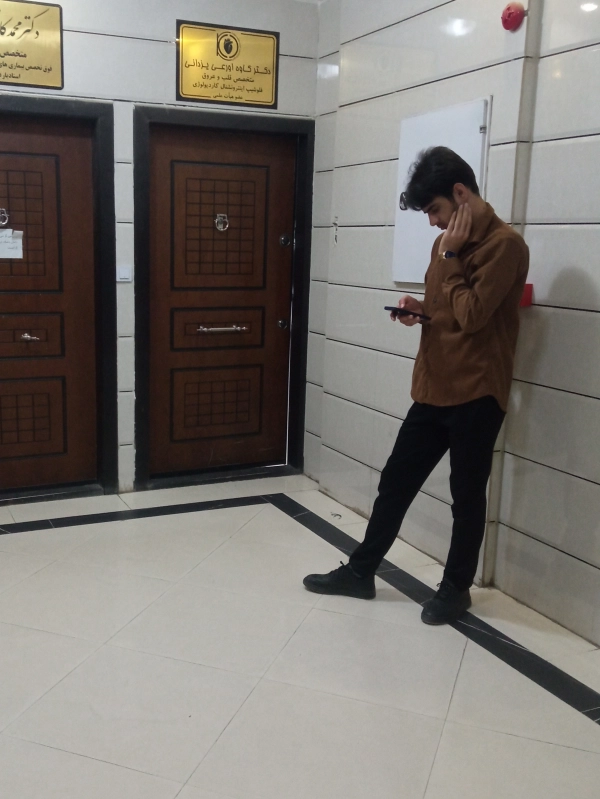احترام به همه.اعتماد به هیچکس