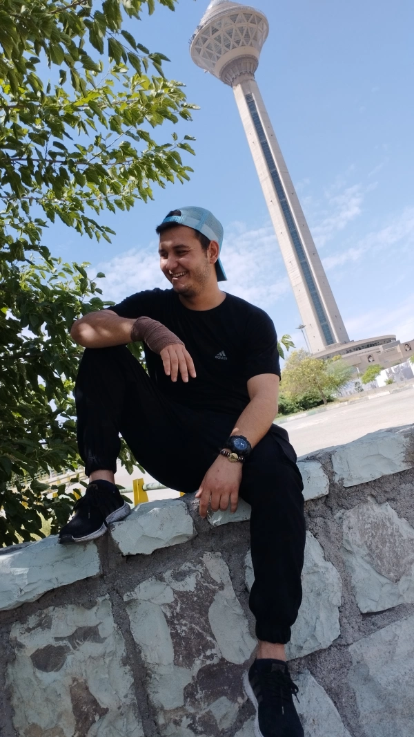 علیرضا