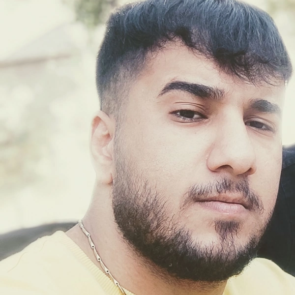 ali_maku1