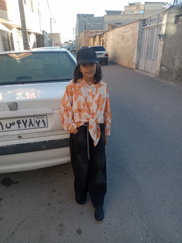 دخترک شوطی سوار