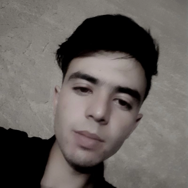 علی