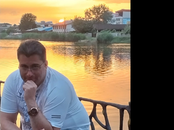 - تنهای تنها