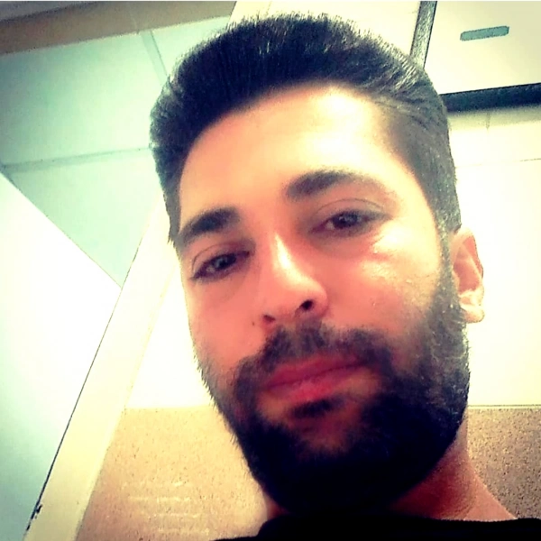 ایمان شبگرد