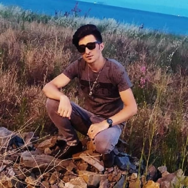 حکیم حکیمی