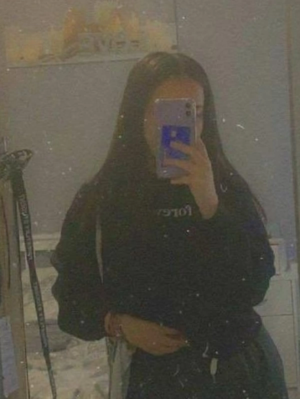 غم):