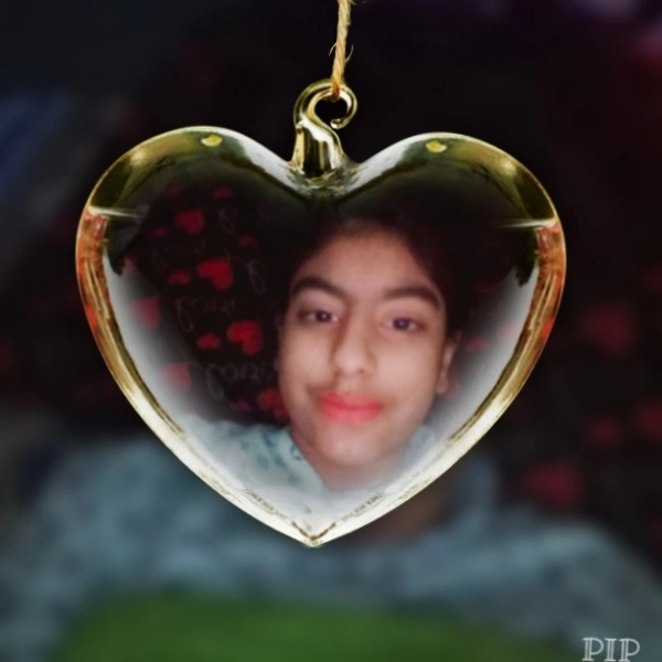 دخترک تنها