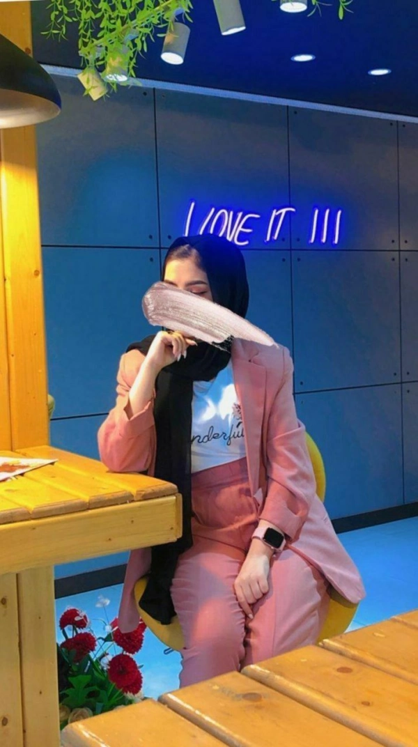 Ava17