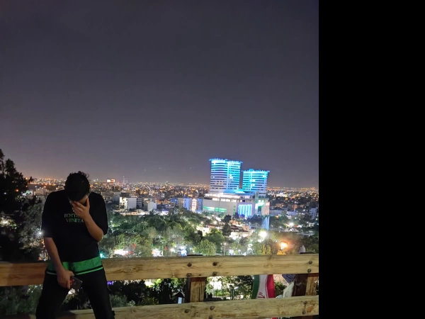 به کسی توی این دنیا جز خودت اعتماد نکن
