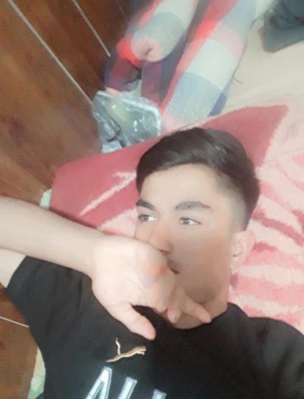 علی