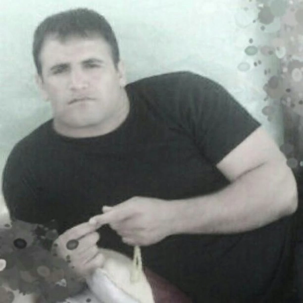 علی