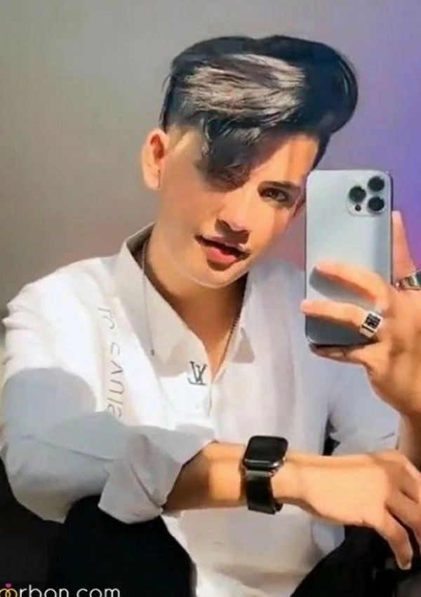 پویا