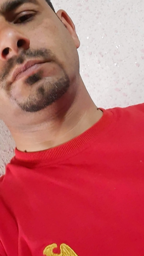 من مرد هستم دختر نیستم اشتباه نگیرید