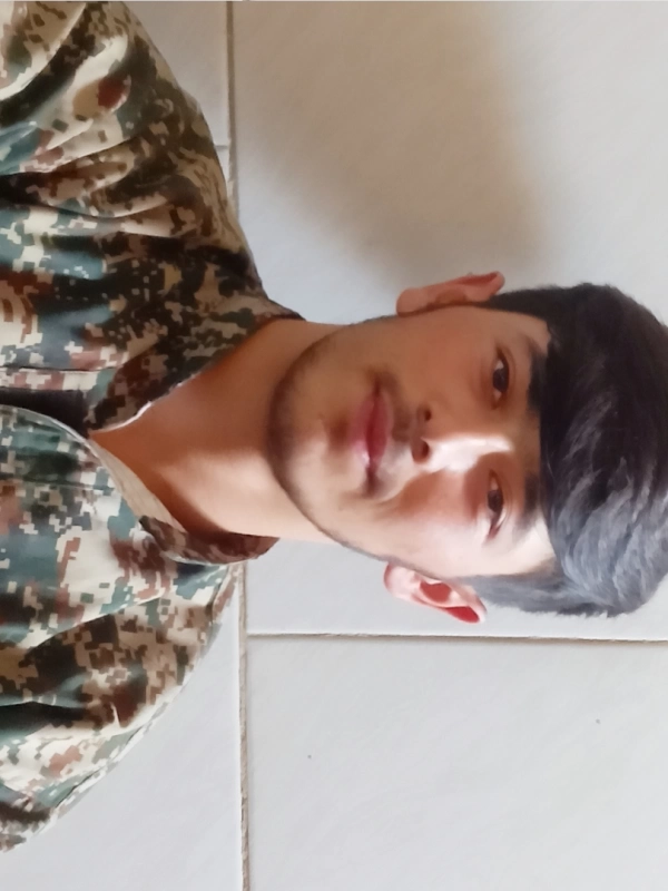 خالد۹۰۲