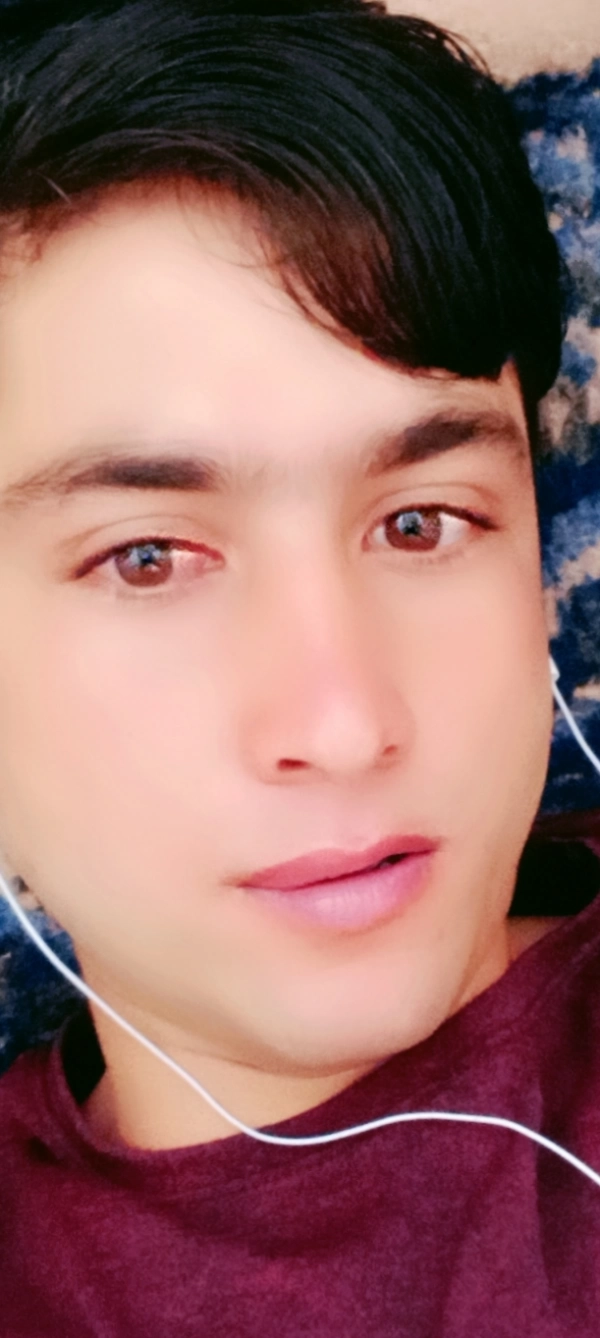 علی مزاری