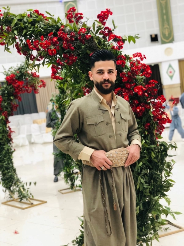 naser_9232_