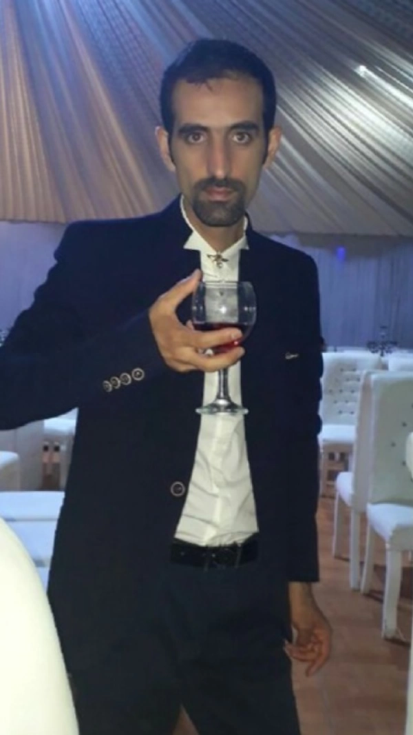 علیرضا خادمی