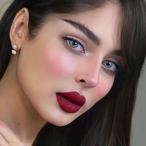 ماه تنها