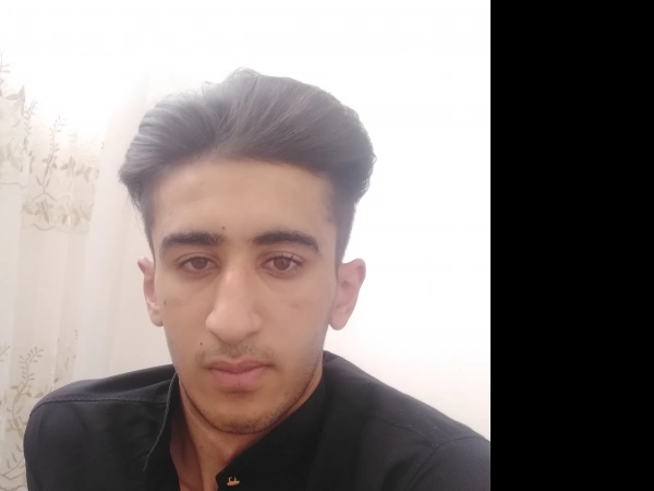 آرش خان