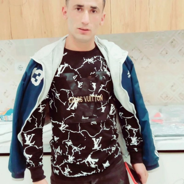 امیر تنها