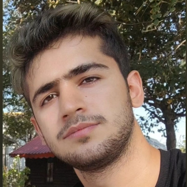 علی