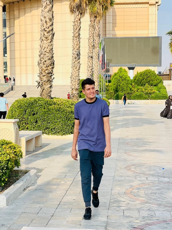 حارث روزفراخ