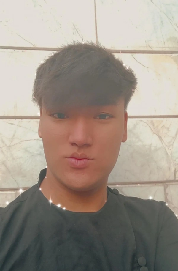 Ťøfăņ