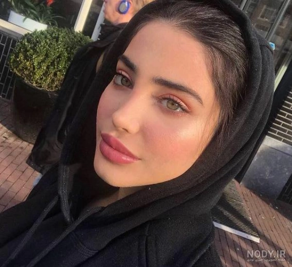اناهیتا