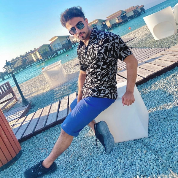 mheran_1995