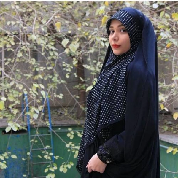سارا متاهل