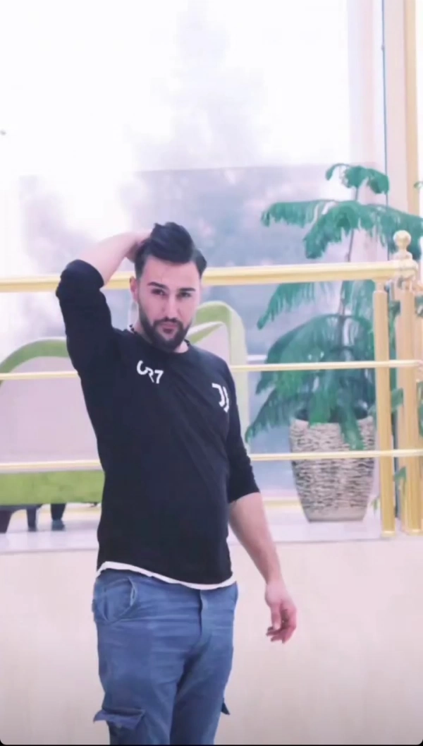 سام