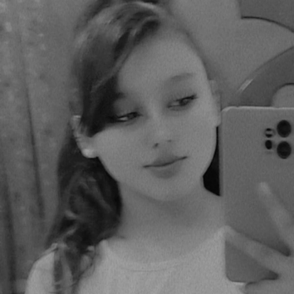 turk_gizZi8600