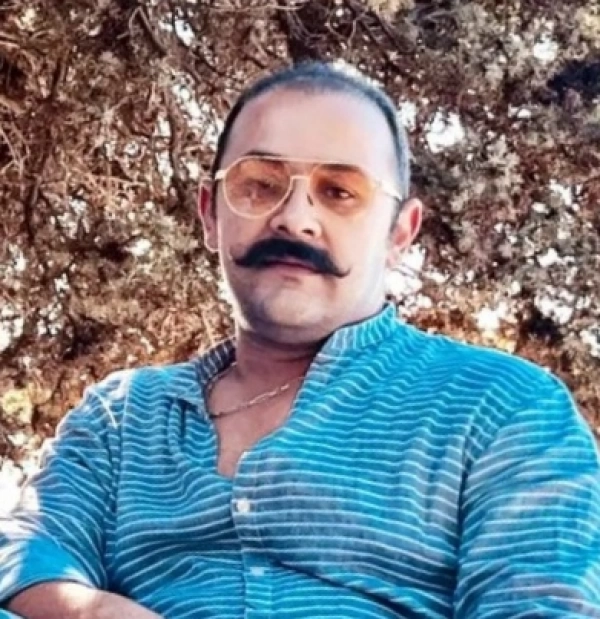 علی