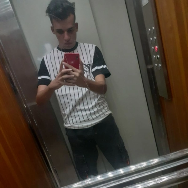 سینا چون
