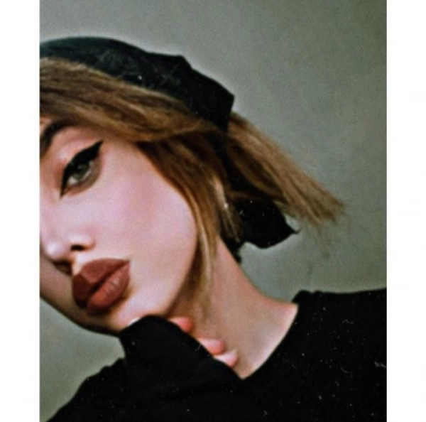 girl_dark