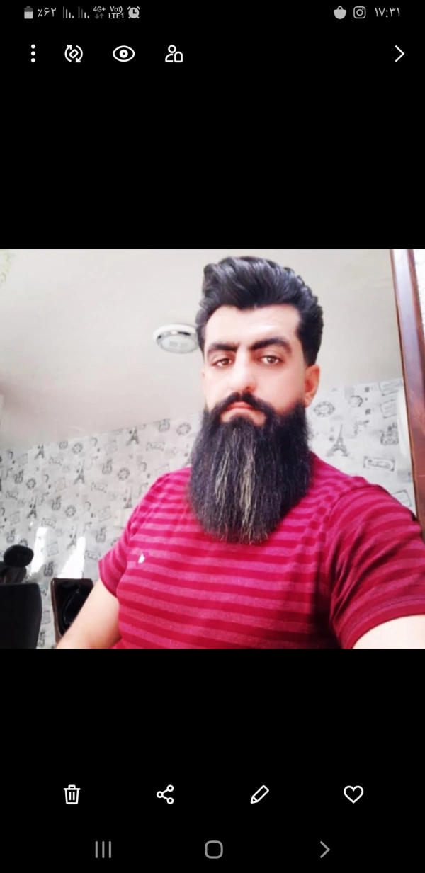علی