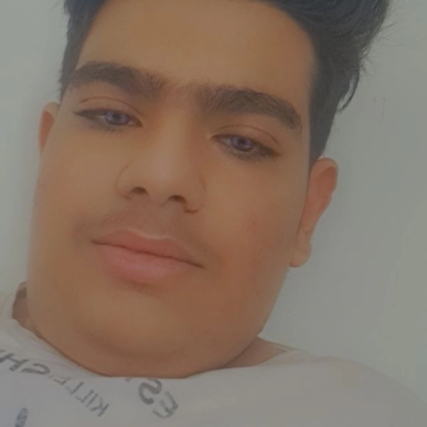پویا