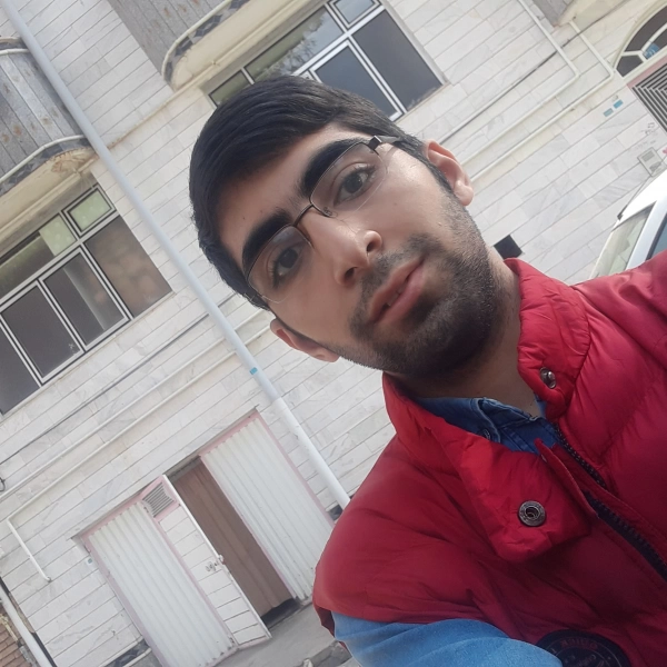 مبین آقانژاد
