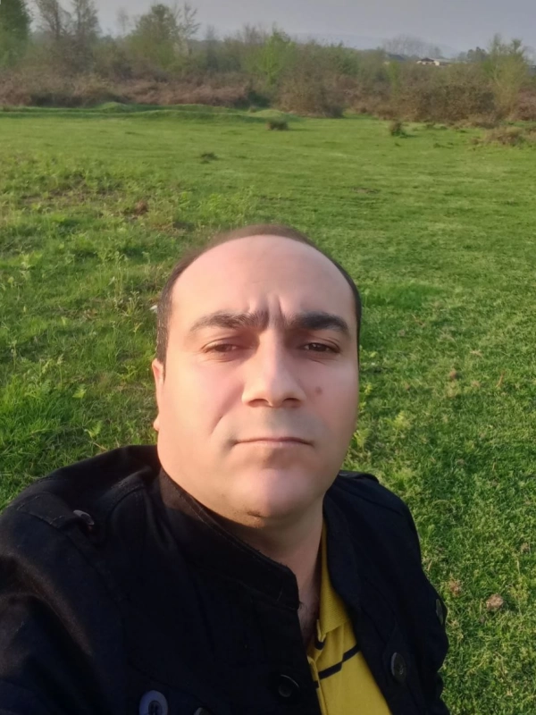علی