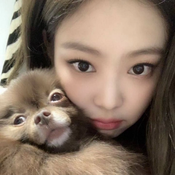 JENNIE
